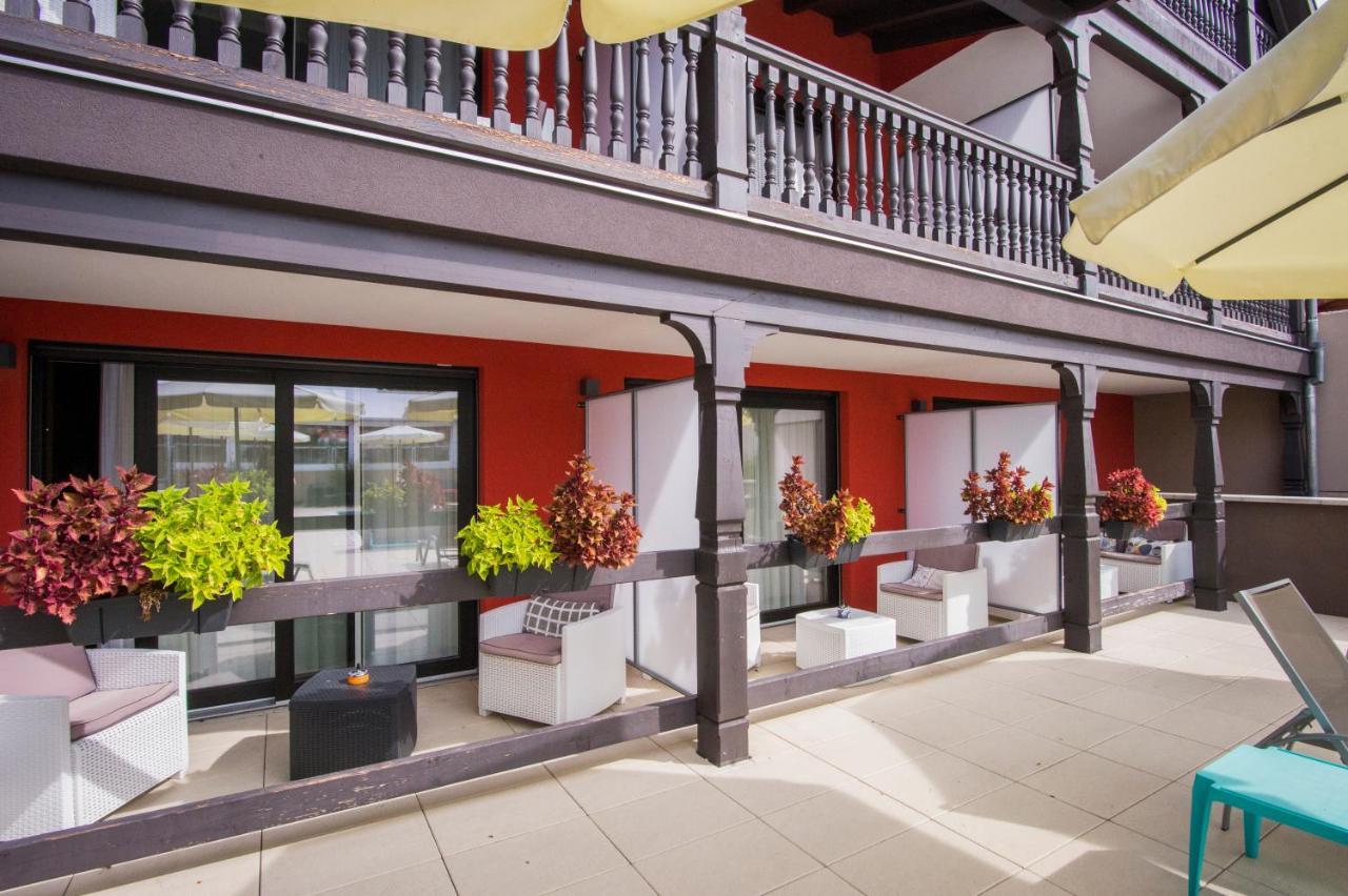 Au Soleil, Hotel Restaurant & Spa Valff Exteriör bild